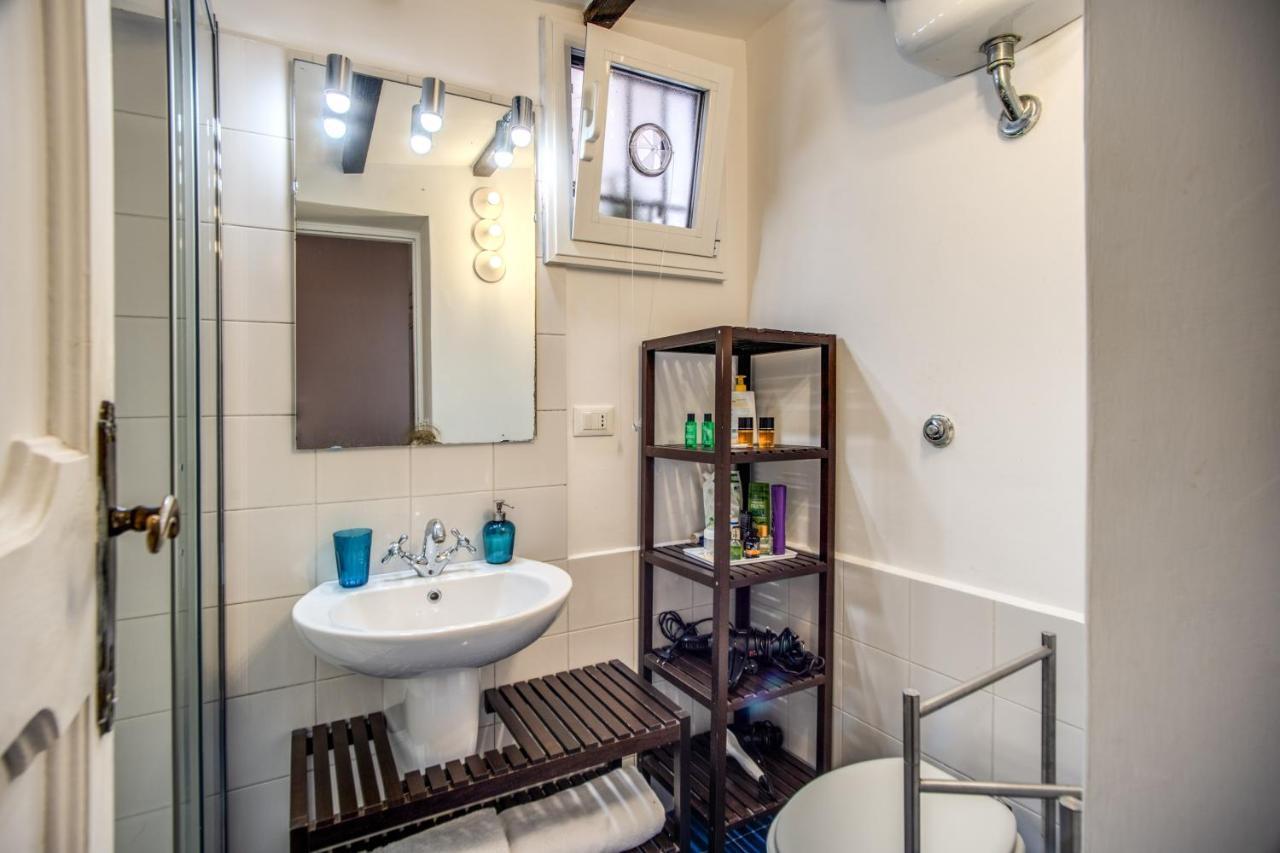Lovely Flat In The Heart Of Trastevere Рим Екстериор снимка