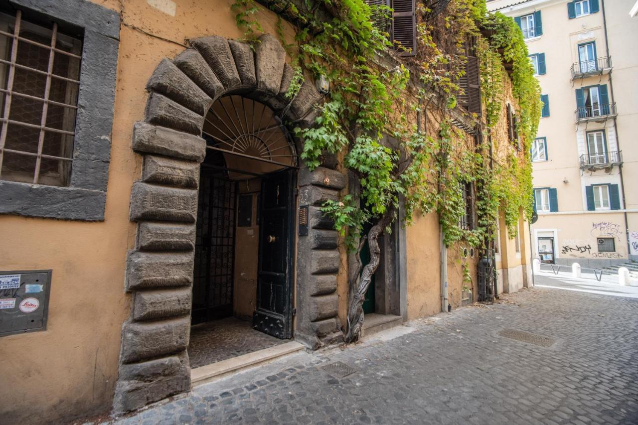 Lovely Flat In The Heart Of Trastevere Рим Екстериор снимка