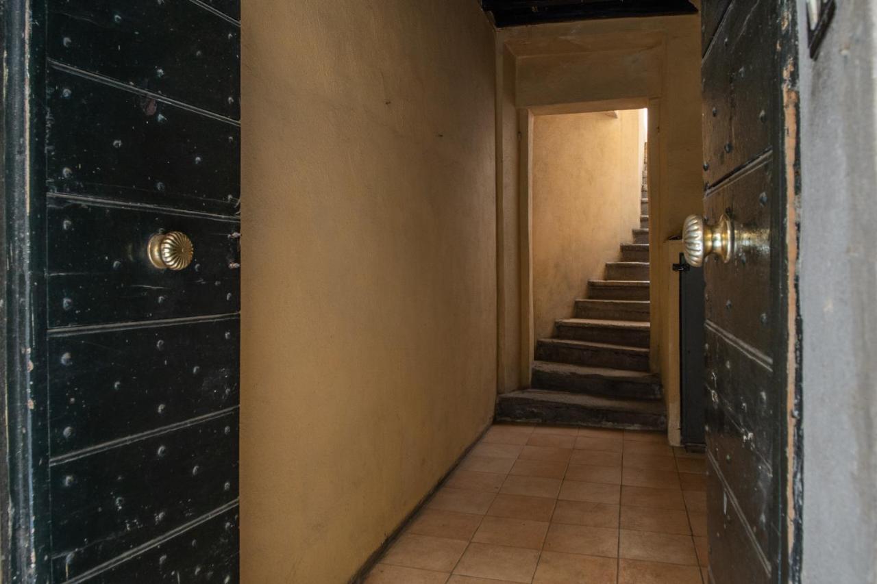 Lovely Flat In The Heart Of Trastevere Рим Екстериор снимка